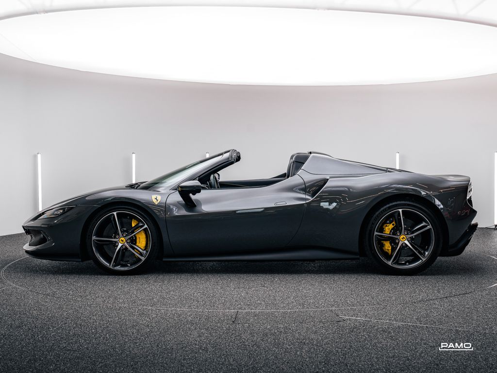 Ferrari 296 GTS 2023