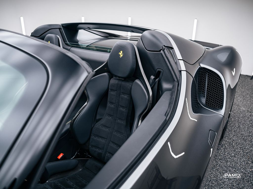 Ferrari 296 GTS 2023