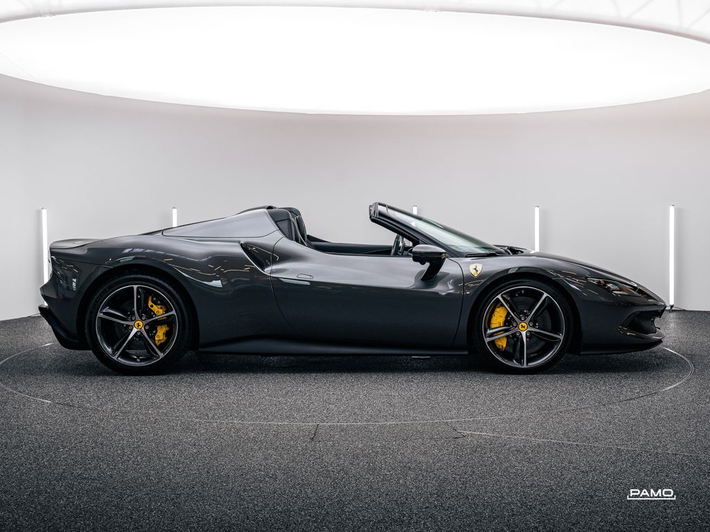 Ferrari 296 GTS 2023