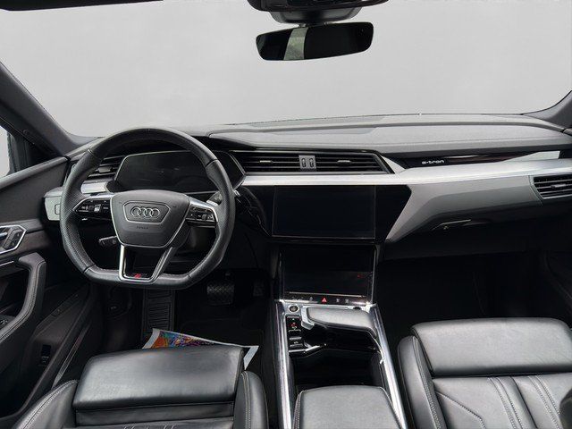 Audi e-tron 2021