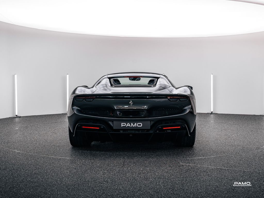 Ferrari 296 GTS 2023