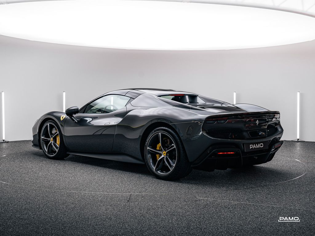 Ferrari 296 GTS 2023