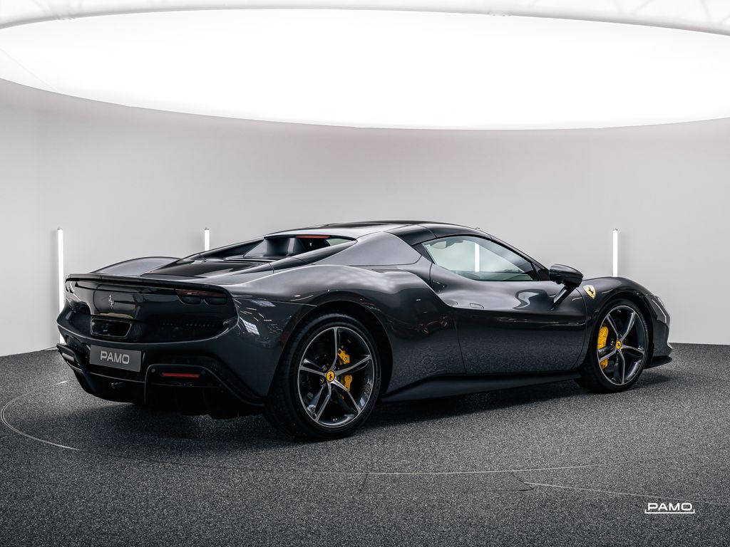 Ferrari 296 GTS 2023