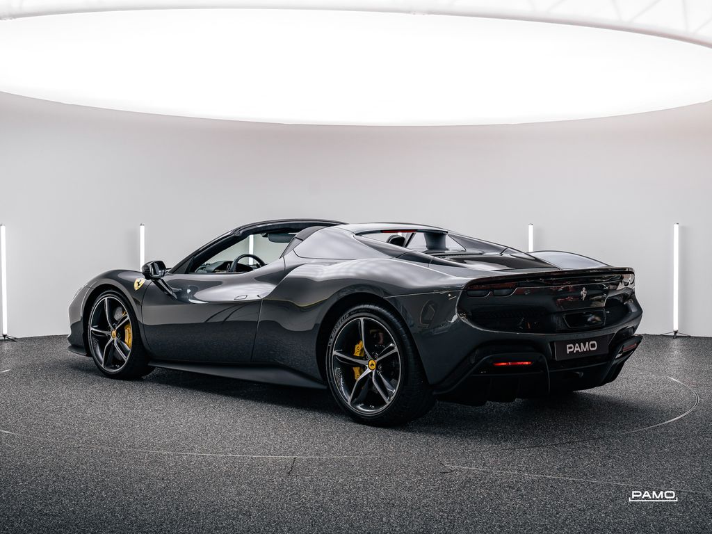 Ferrari 296 GTS 2023