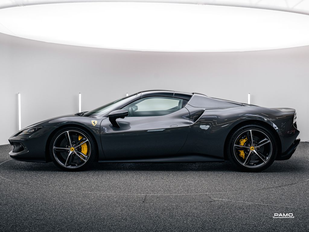 Ferrari 296 GTS 2023