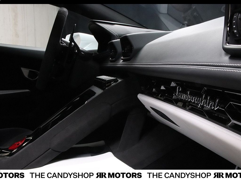 Lamborghini Huracán 2024