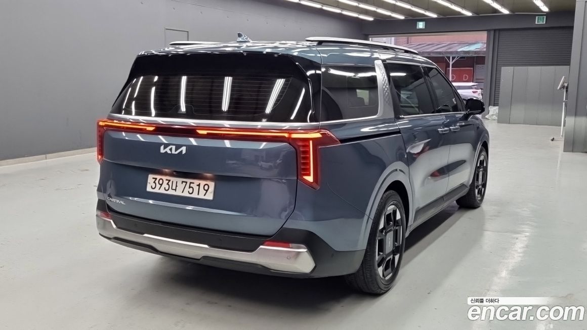 Kia Canival 2024