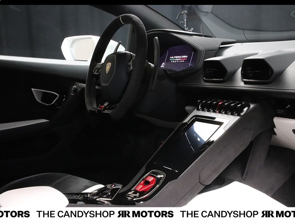 Lamborghini Huracán 2024