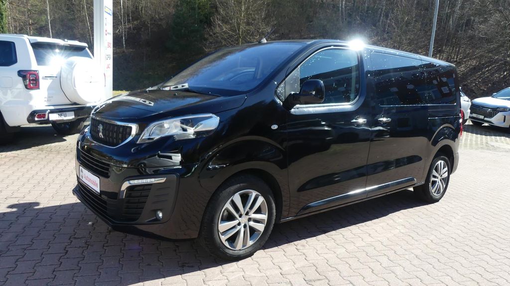 Peugeot Traveller 2017