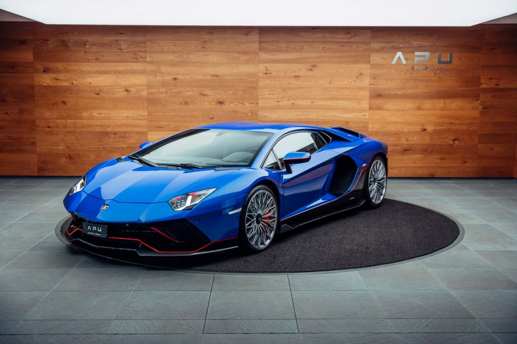 Lamborghini Aventador 2022