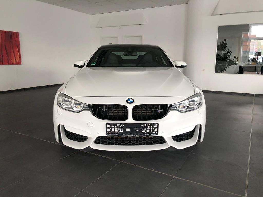 BMW M4 2016