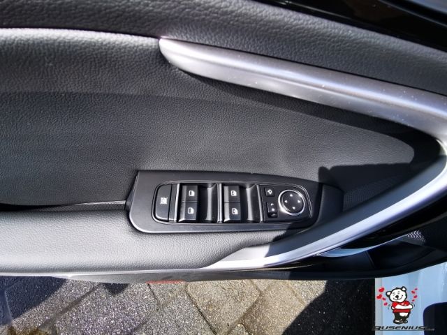 Kia cee'd / Ceed 2025