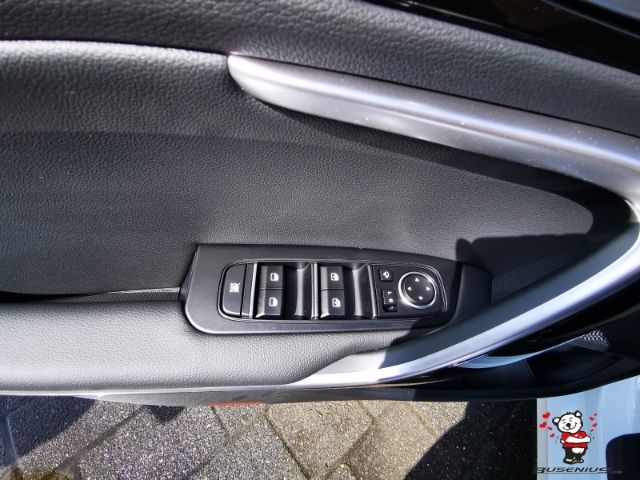 Kia cee'd / Ceed 2025