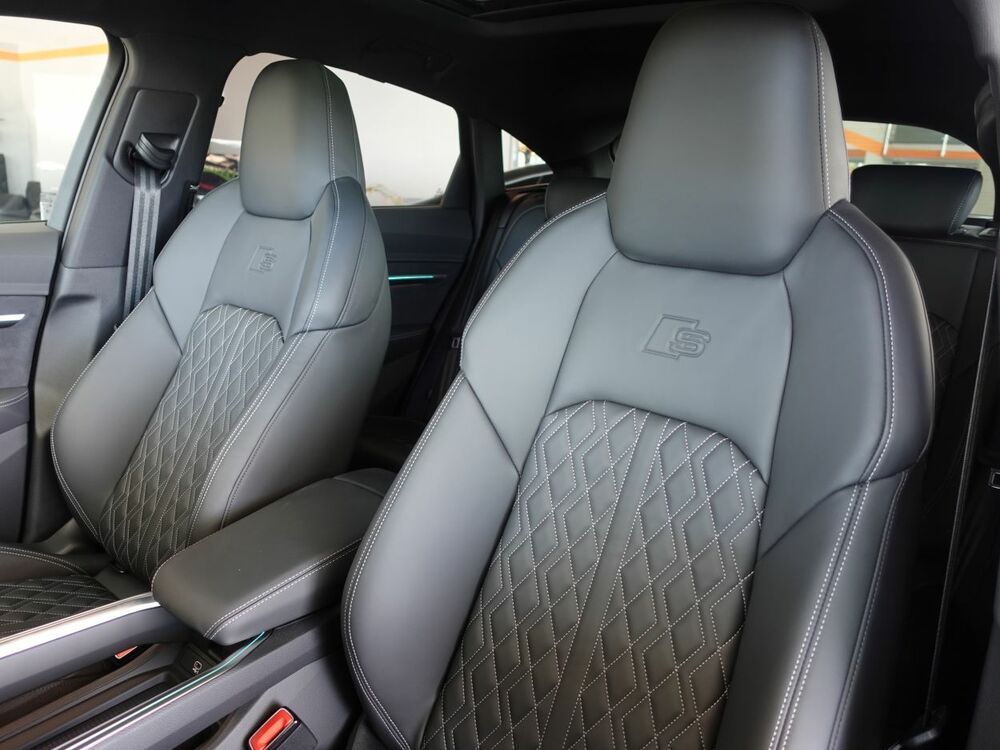 Audi e-tron 2022