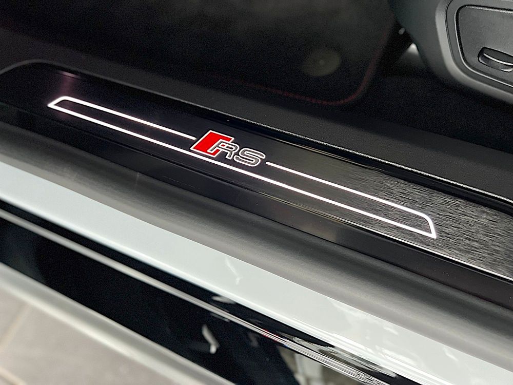 Audi e-tron 2023