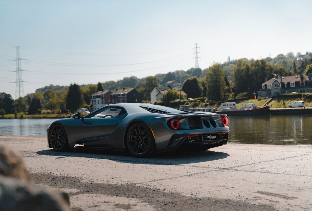 Ford GT