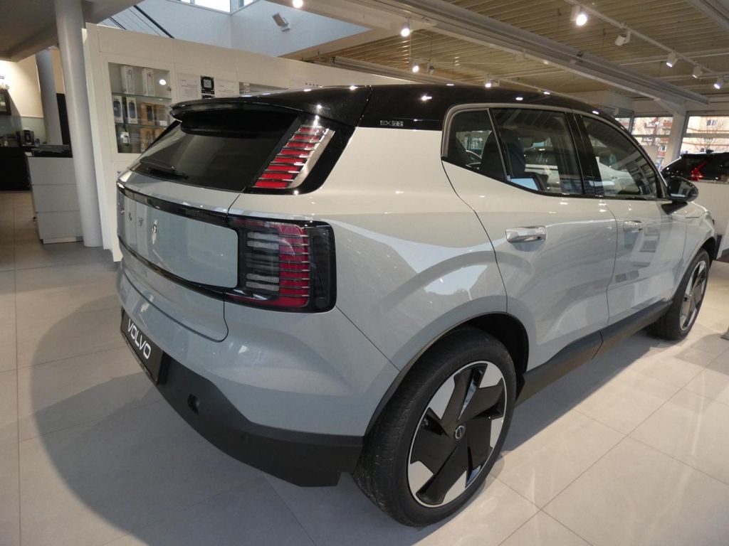 Volvo EX30 2024