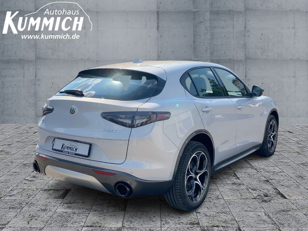Alfa Romeo Stelvio 2023