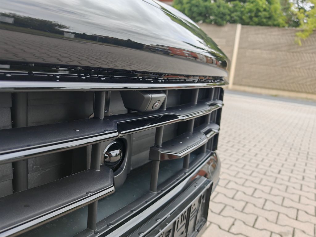 Porsche Cayenne 2025