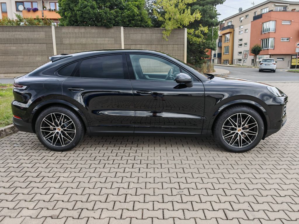 Porsche Cayenne 2025