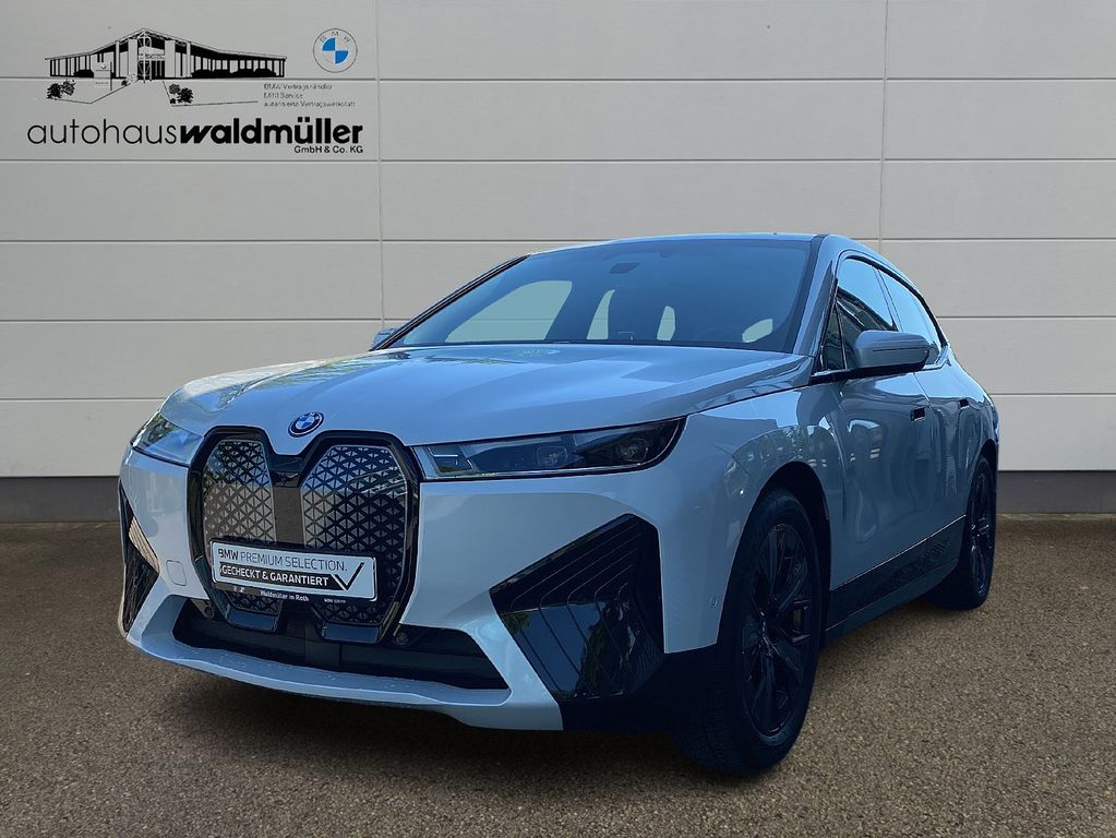 BMW iX 2023