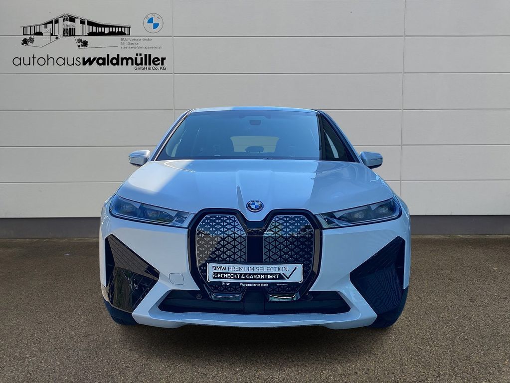 BMW iX 2023