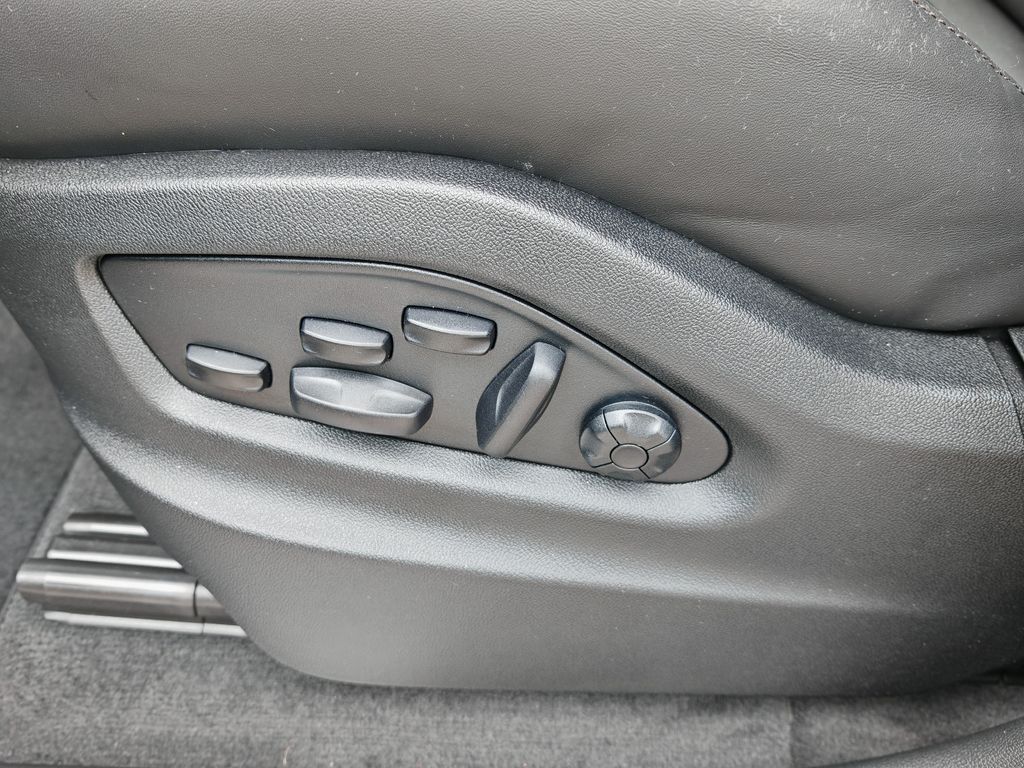 Porsche Cayenne 2025