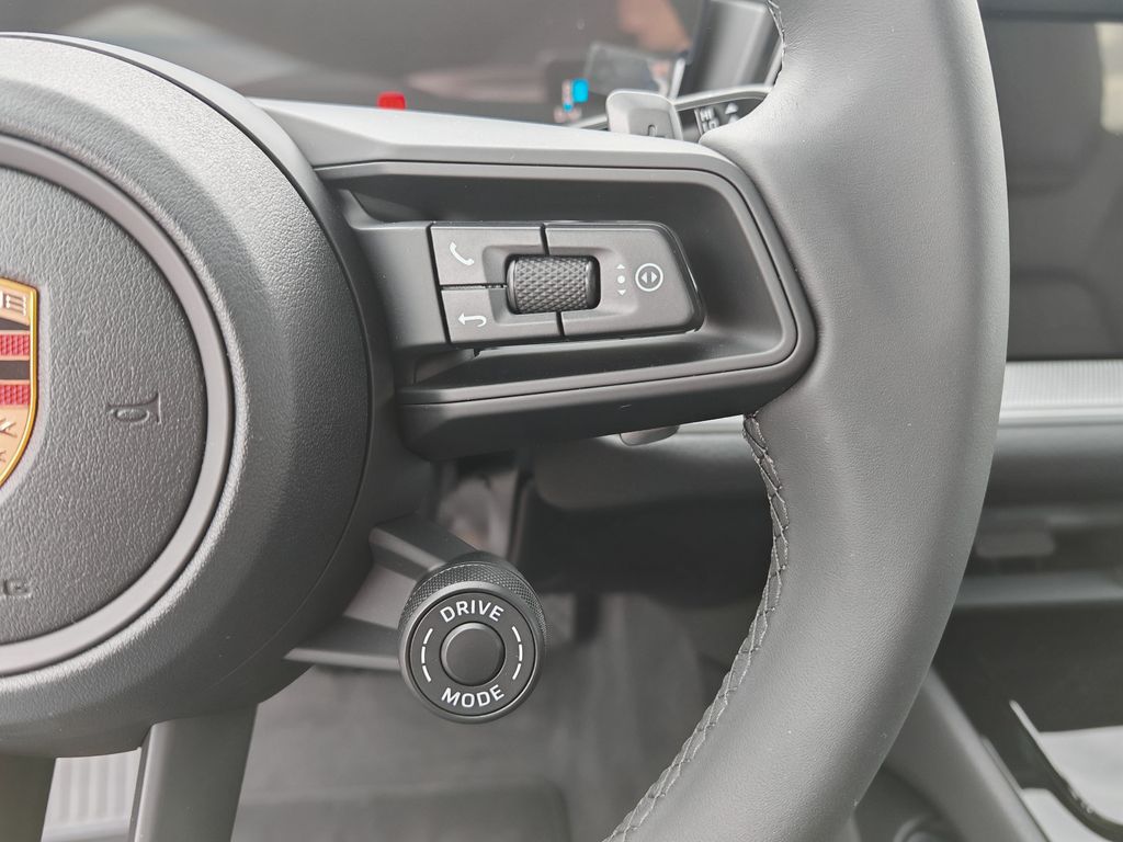 Porsche Cayenne 2025