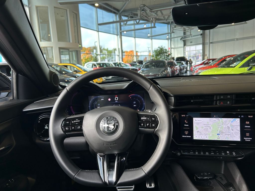 Alfa Romeo Junior 2024