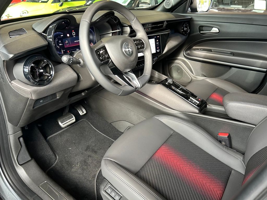 Alfa Romeo Junior 2024