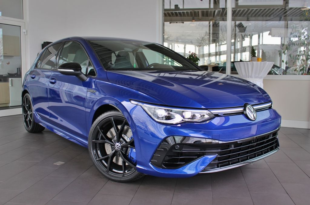 Volkswagen Golf 2024