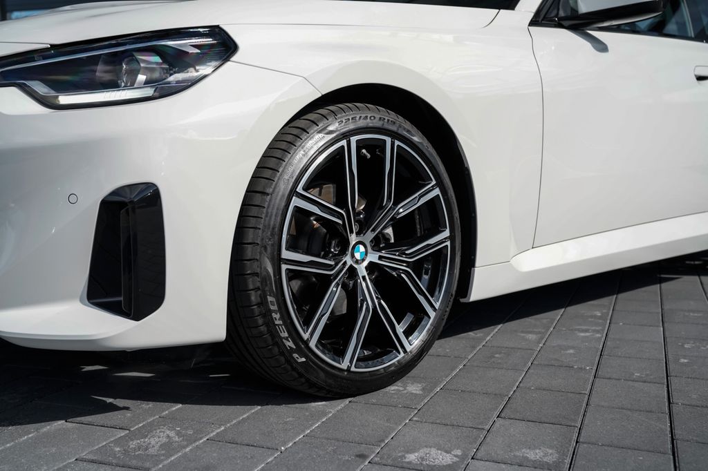 BMW 220 2024