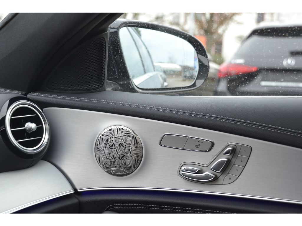 Mercedes-Benz E 300 2023