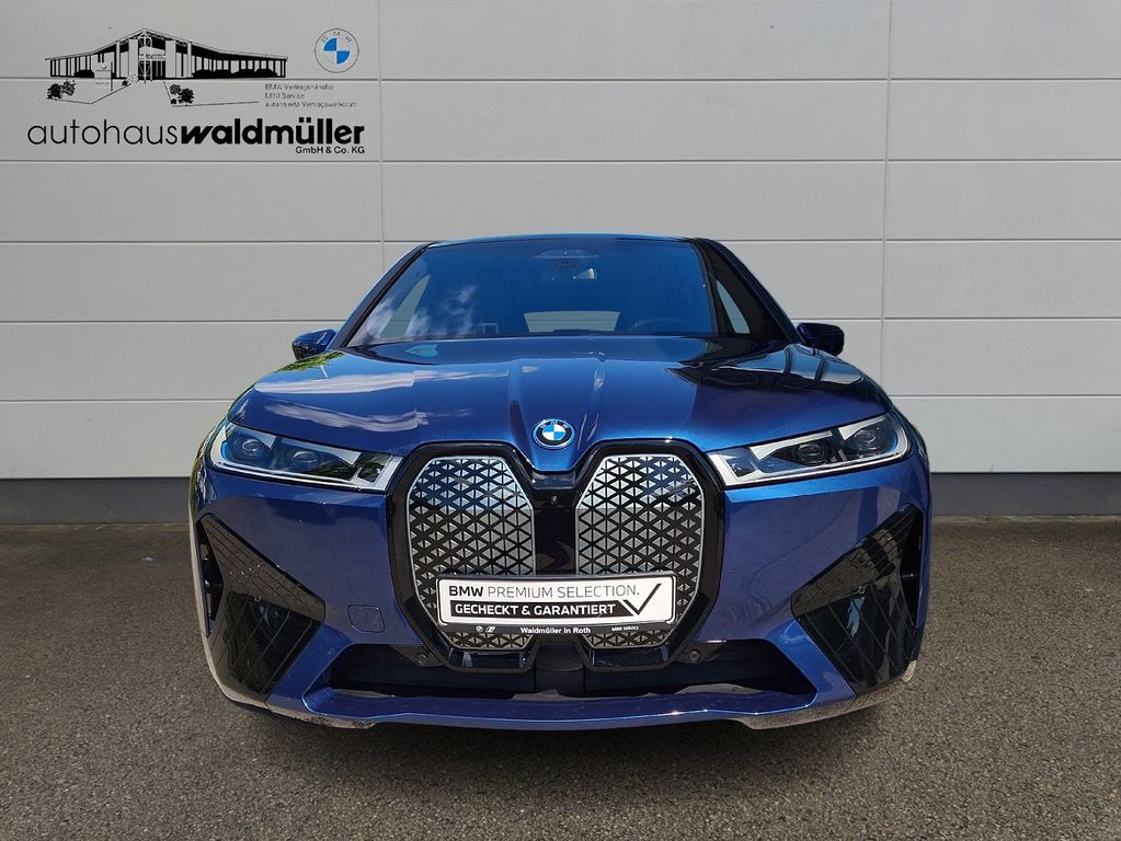 BMW iX 2023
