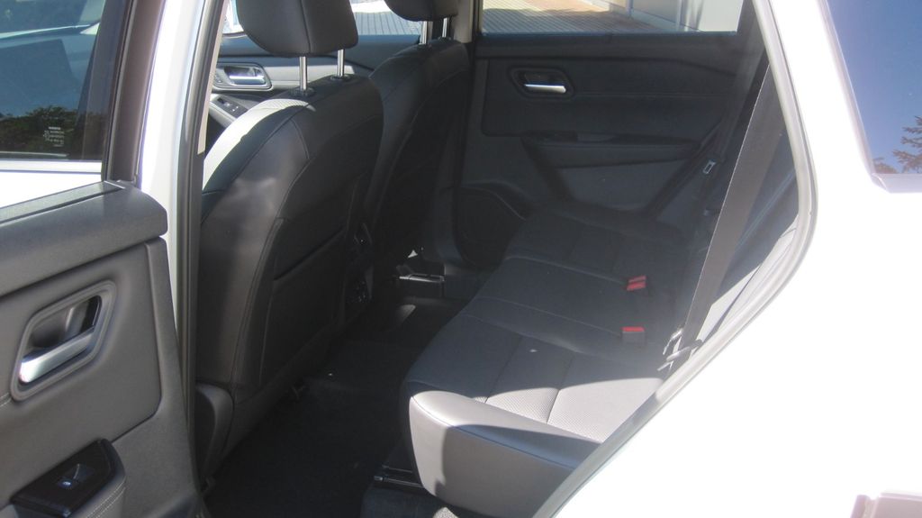 Nissan X-Trail 2025