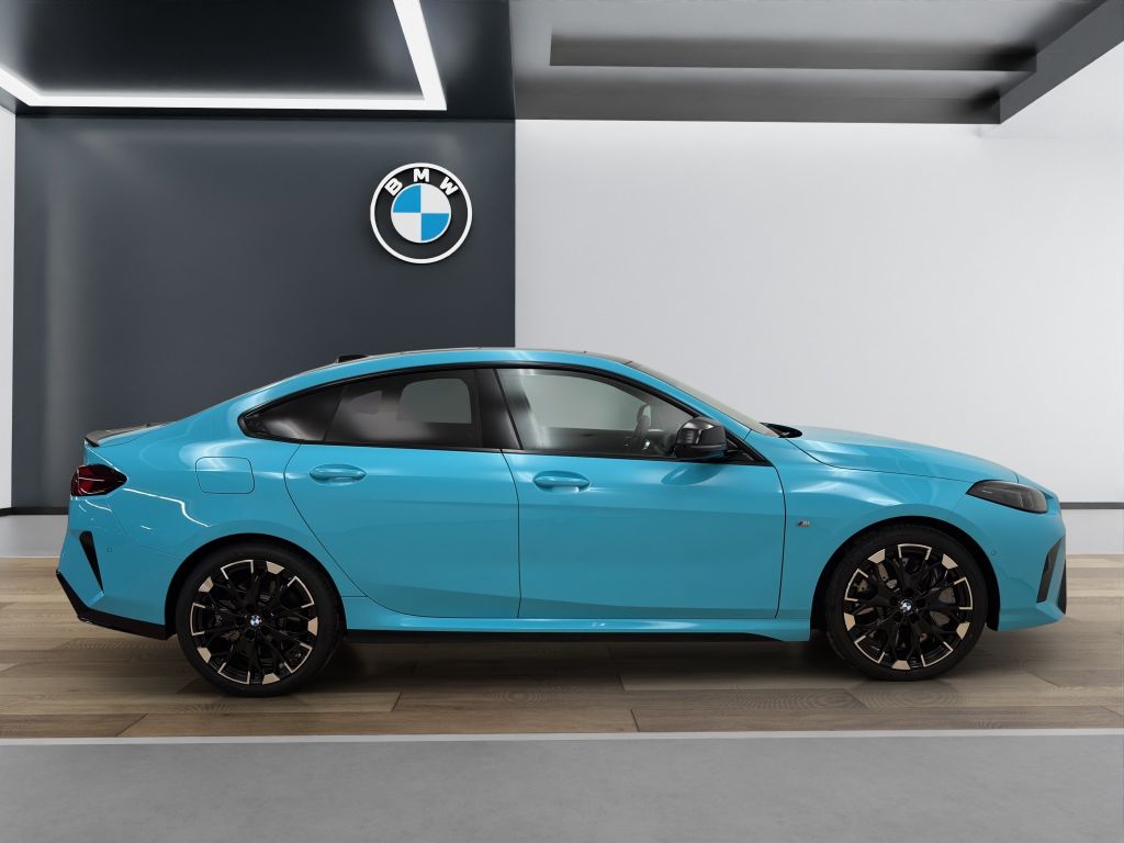 BMW M235 2024