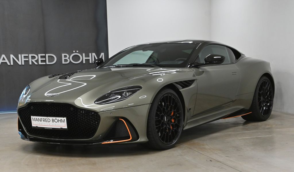 Aston Martin DBS 2023