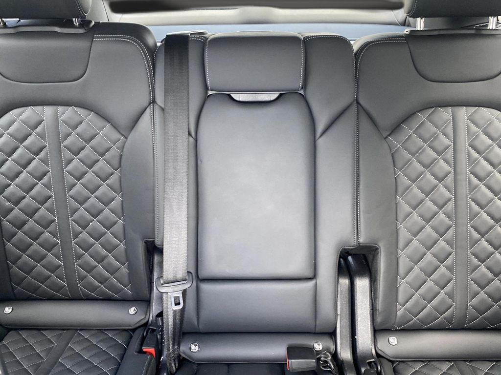 Audi SQ7 2024