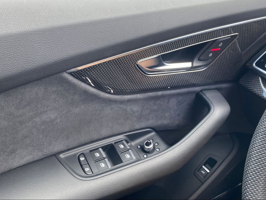 Audi SQ7 2024