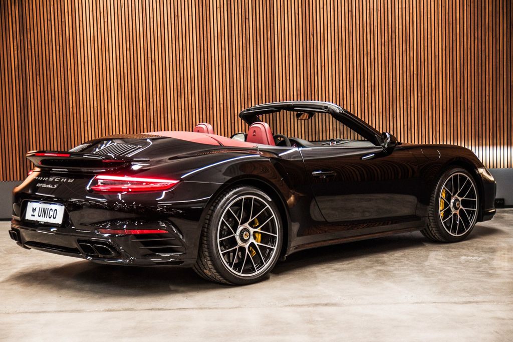 Porsche 911 2016