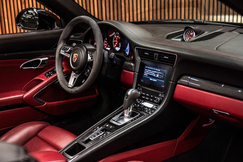 Porsche 911 2016