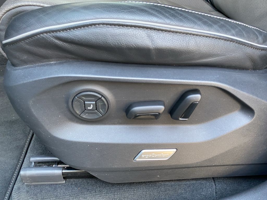 Volkswagen Touareg 2024