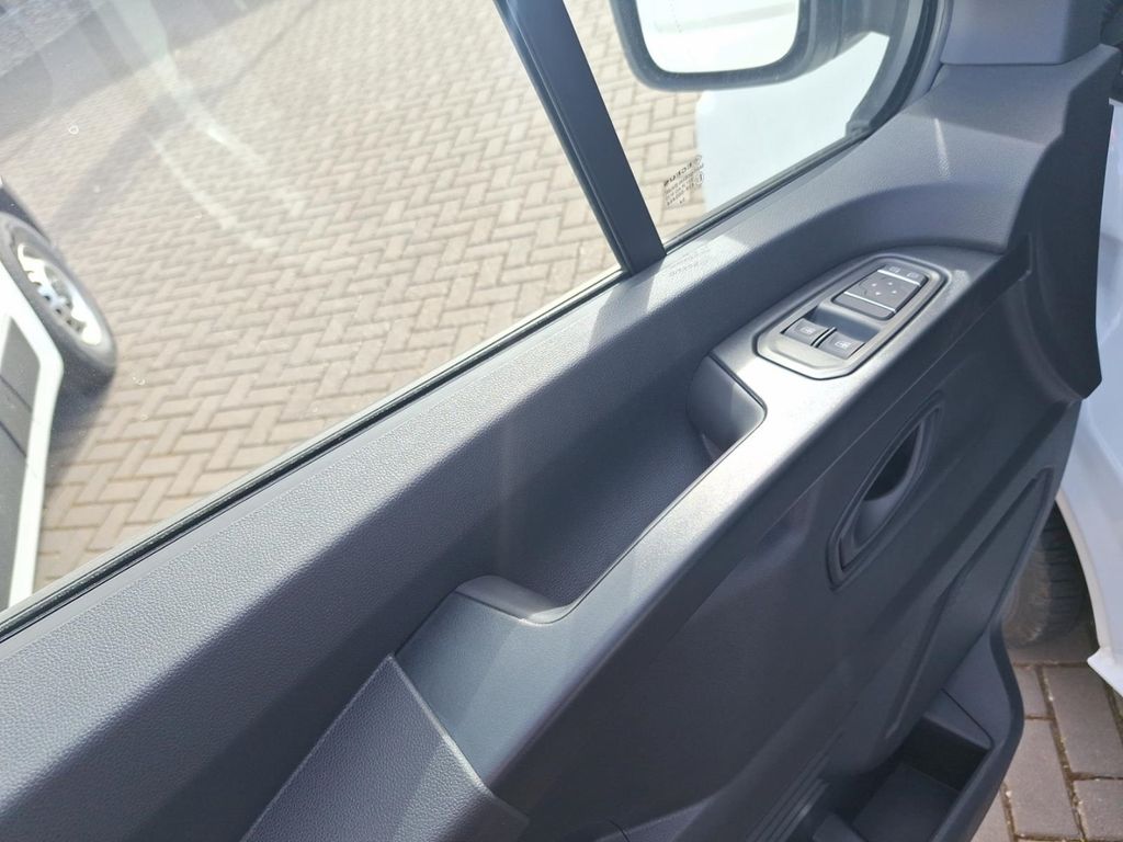 Nissan Primastar 2024