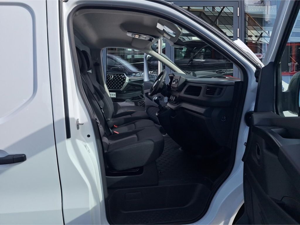 Nissan Primastar 2024