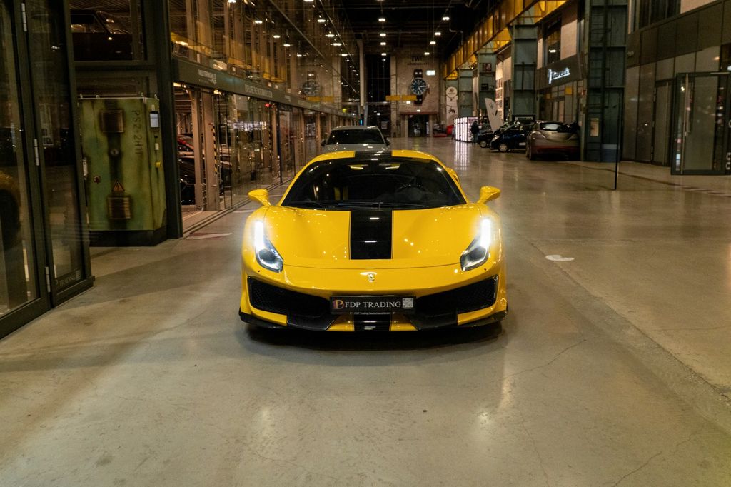 Ferrari 488 Pista 2019