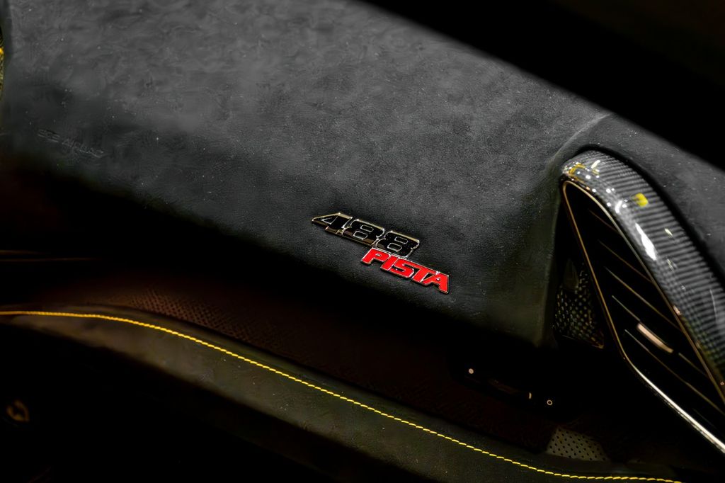 Ferrari 488 Pista 2019