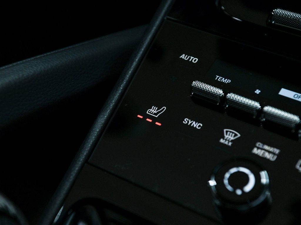 Porsche Cayenne 2025