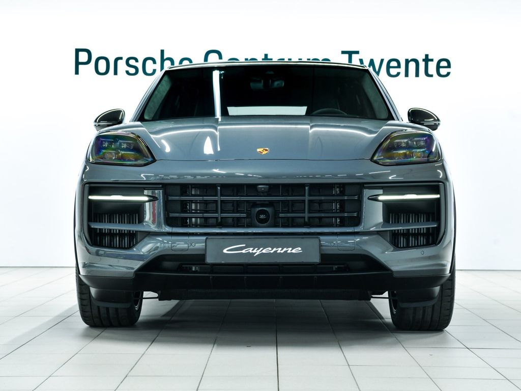 Porsche Cayenne 2025