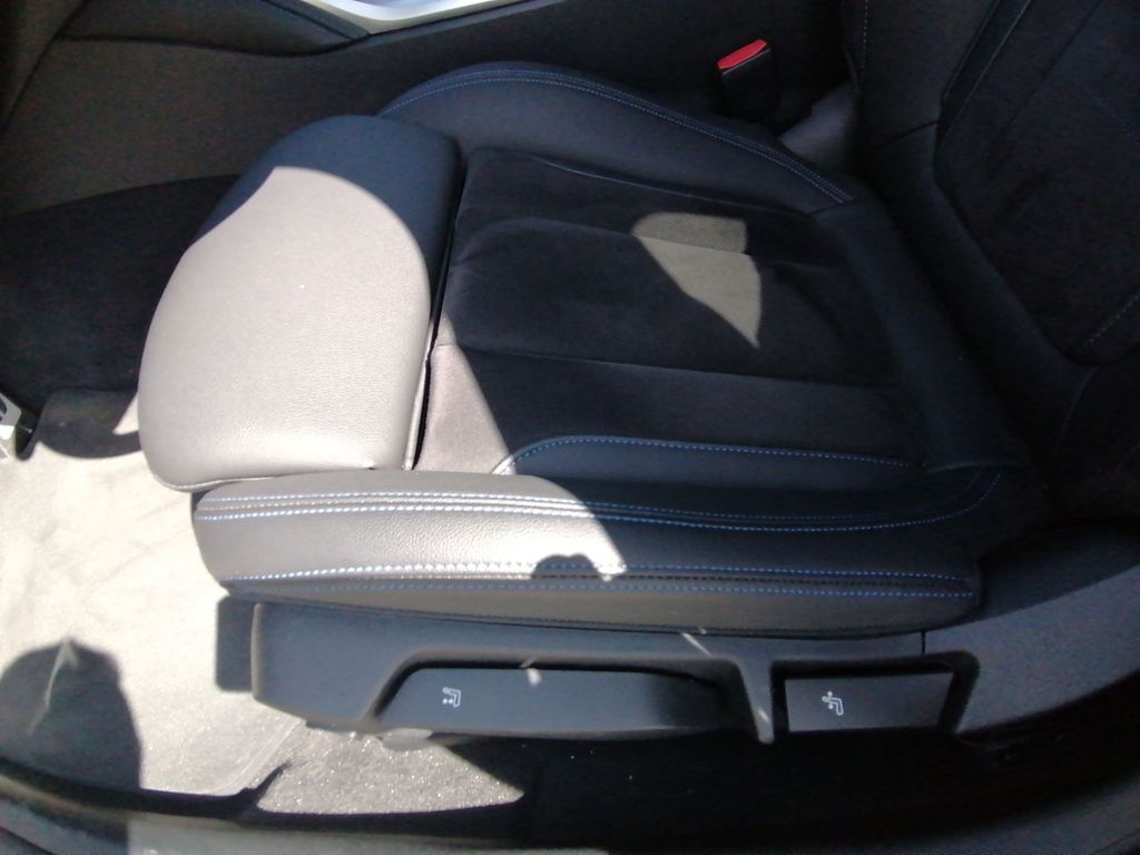 BMW i4 2023