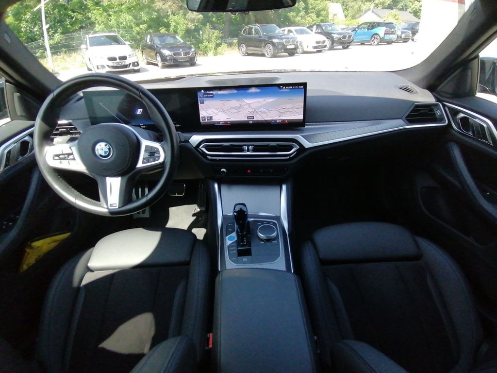BMW i4 2023